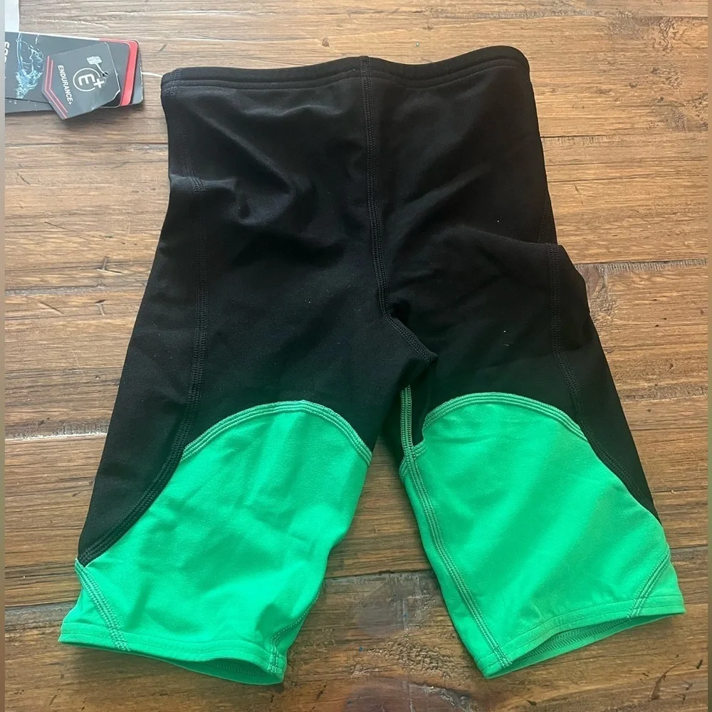 Speedo feel race